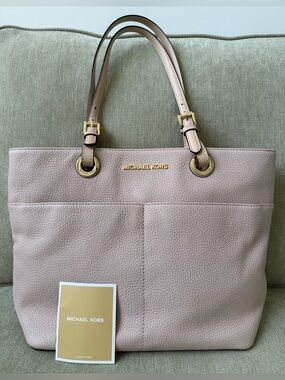 MICHAEL by Michael Kors Bedford Medium Pebbled Leather Tote - Blush pink